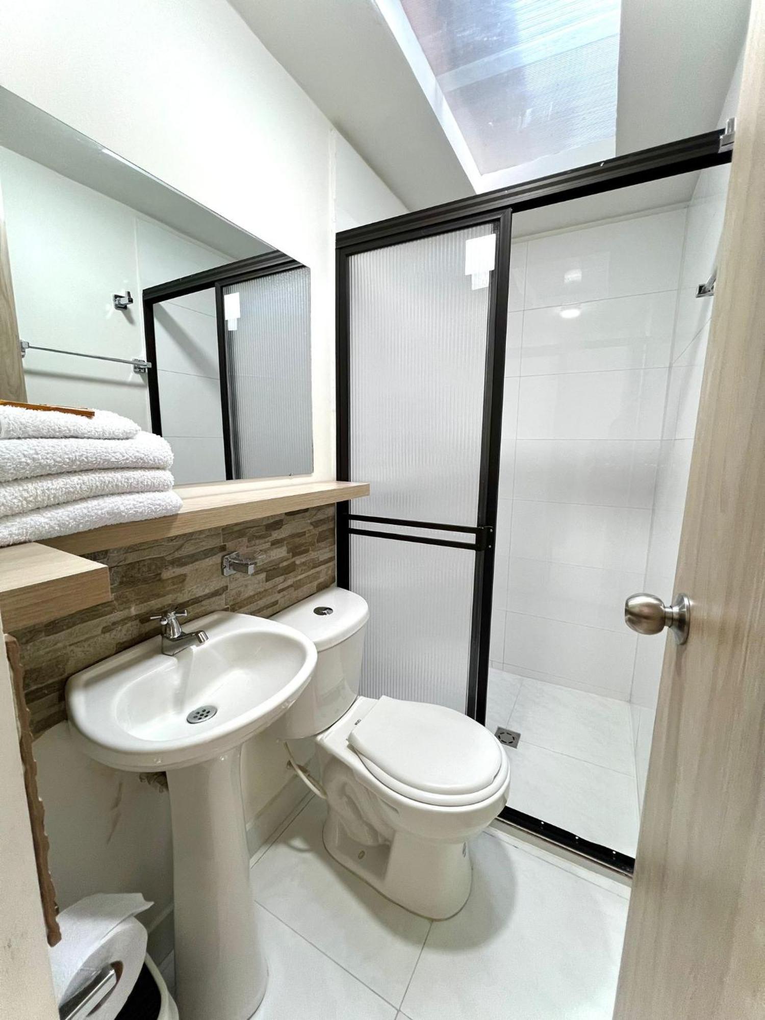 Hotel Adel Manizales Kültér fotó